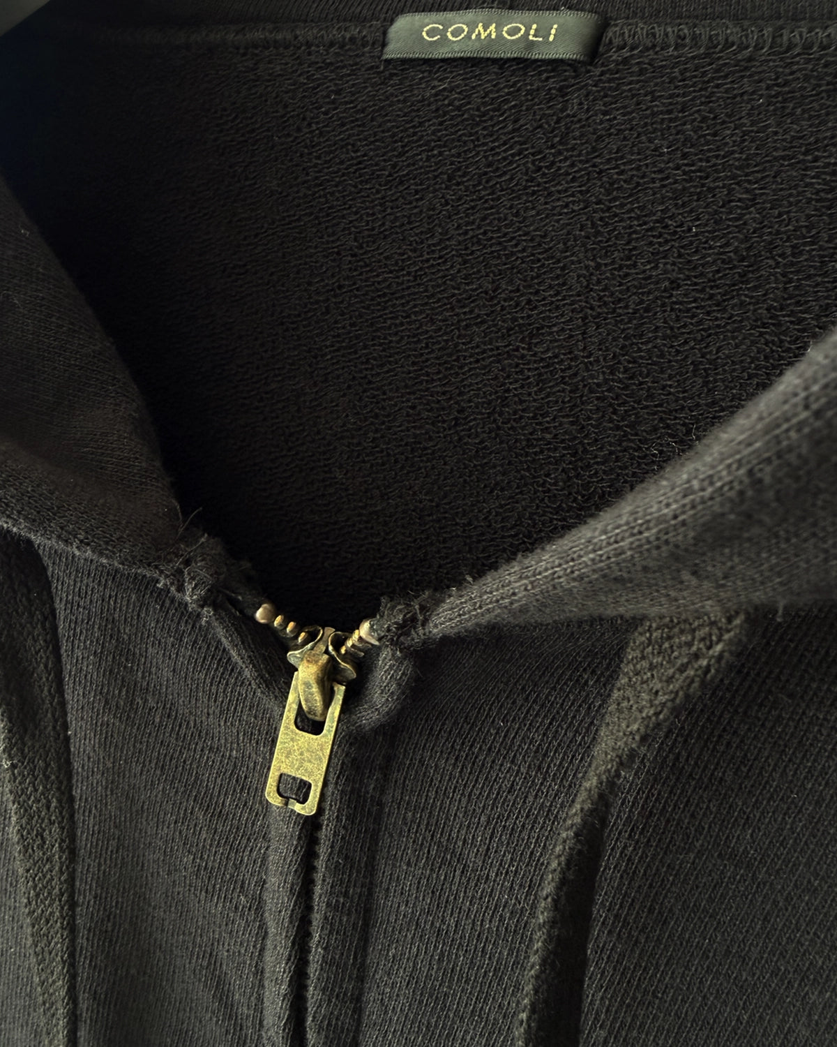 COMOLI / LWコットン裏毛 ジップパーカ (D01-05016)