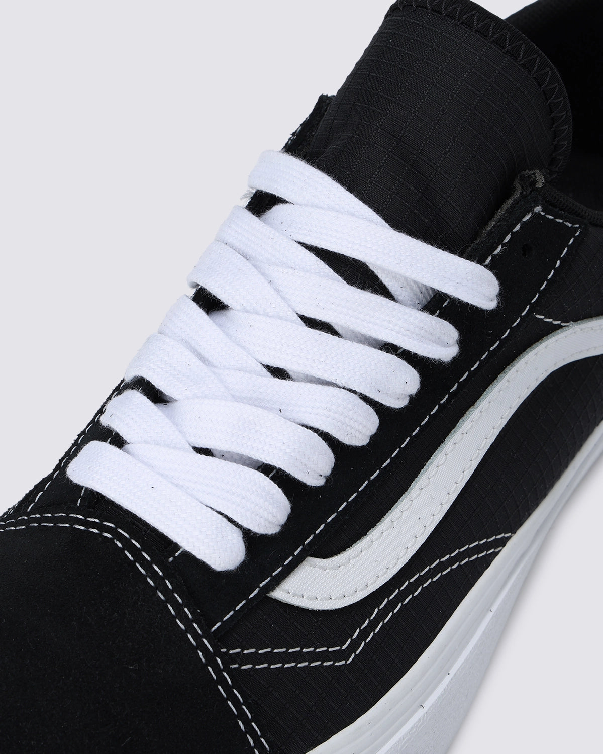 VANS / Old Skool GORE-TEX® (VN0009QGBPB)
