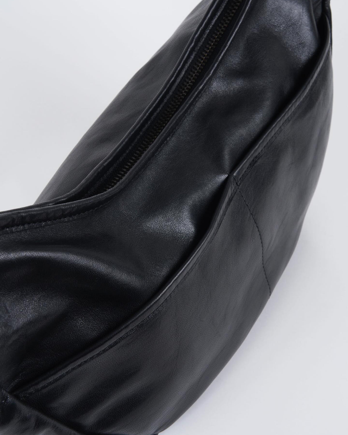 MASSES / LEATHER SHOULDER BAG (1261013010)