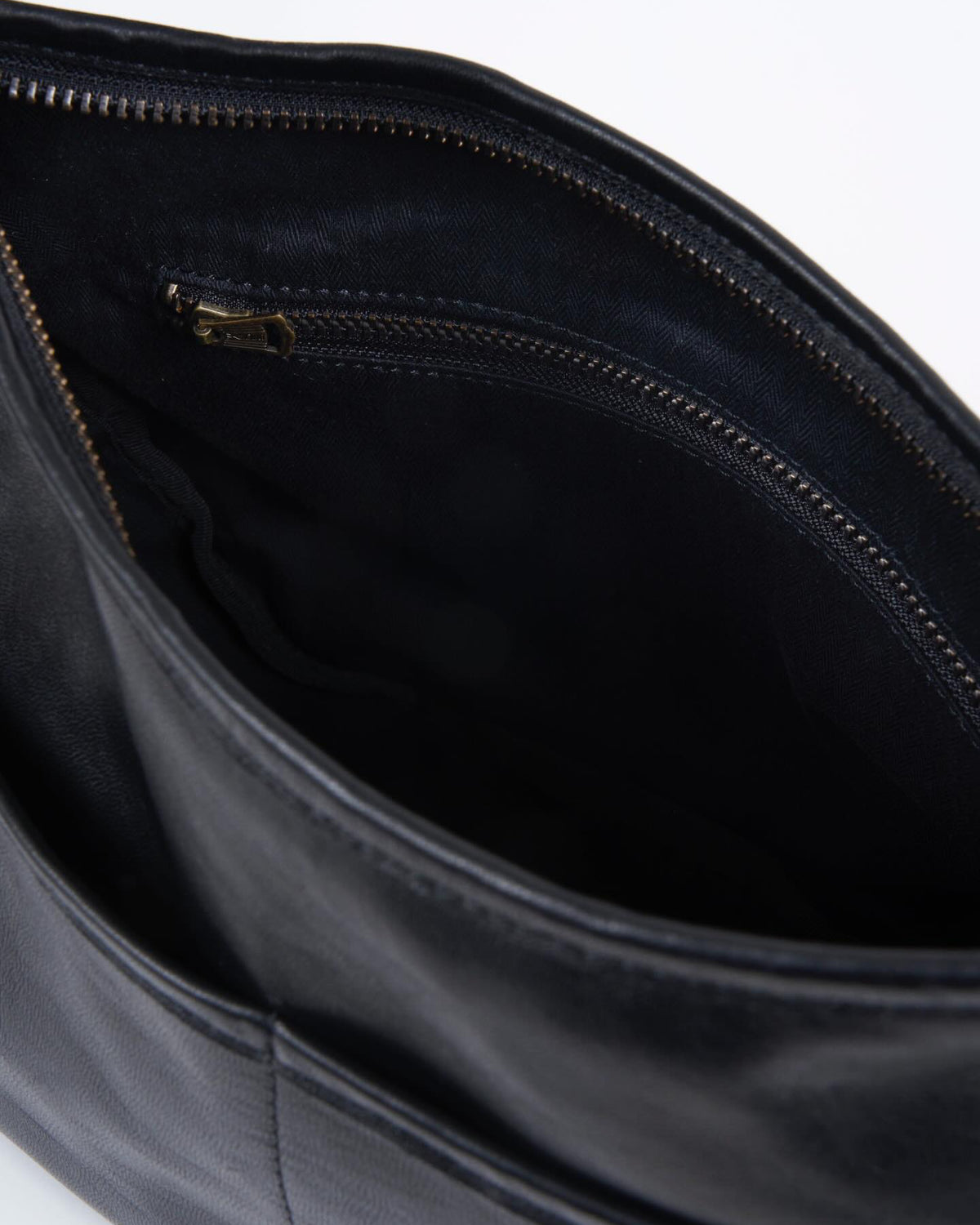 MASSES / LEATHER SHOULDER BAG (1261013010)