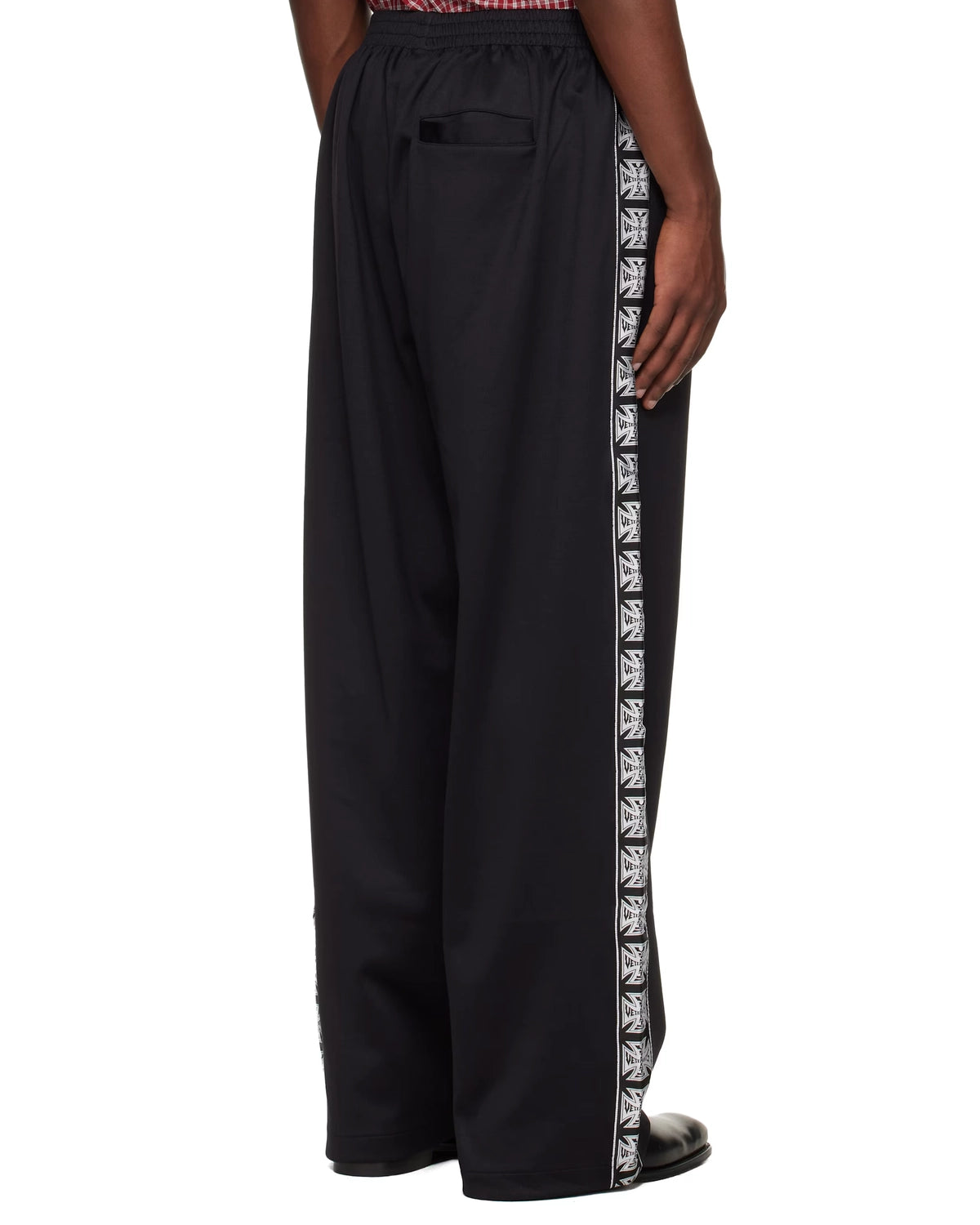 VETEMENTS / BIKER CROSS TAPE TRACK PANTS (ME76GP106B)