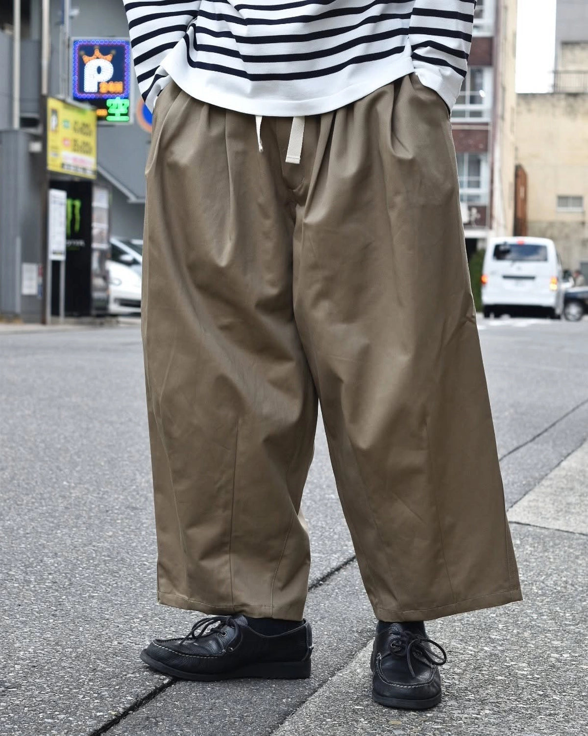 is-ness / BALLOON EZ PANTS (25SS_30_28PT01T01-2)