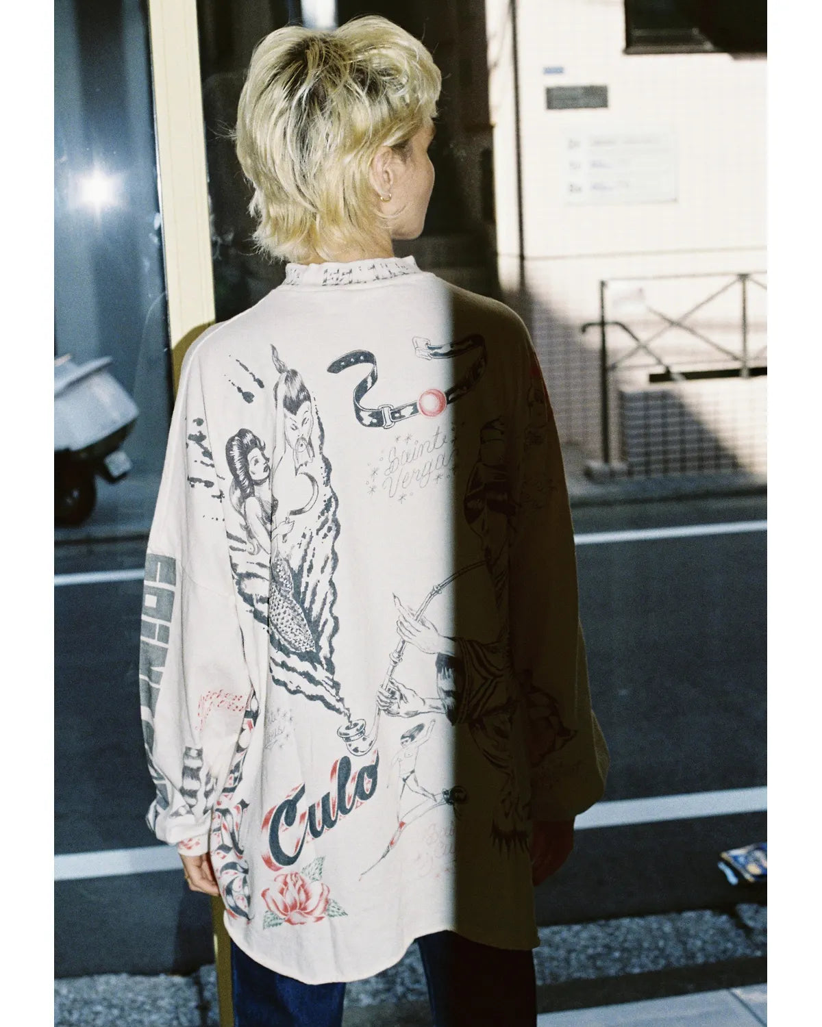 ©️SAINT Mxxxxxx × Alexis Ross / ALX_LS TEE / DRAWING (SM-HR1-0000-C30)