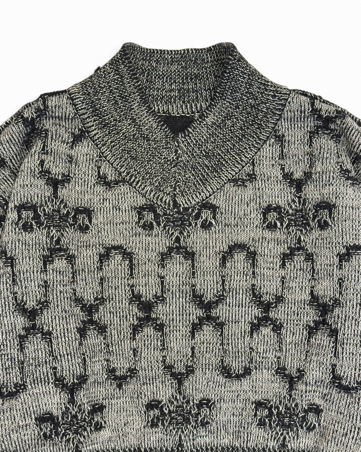 08sircus / Cable knit reversible v-neck sweater (S26AW-KN07)