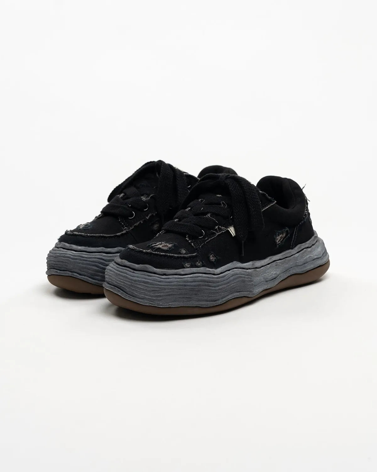 Maison MIHARA YASUHIRO / "OLIVER" OG Sole Ripped Overdye Canvas Low-top Sneakers (A17FW711)