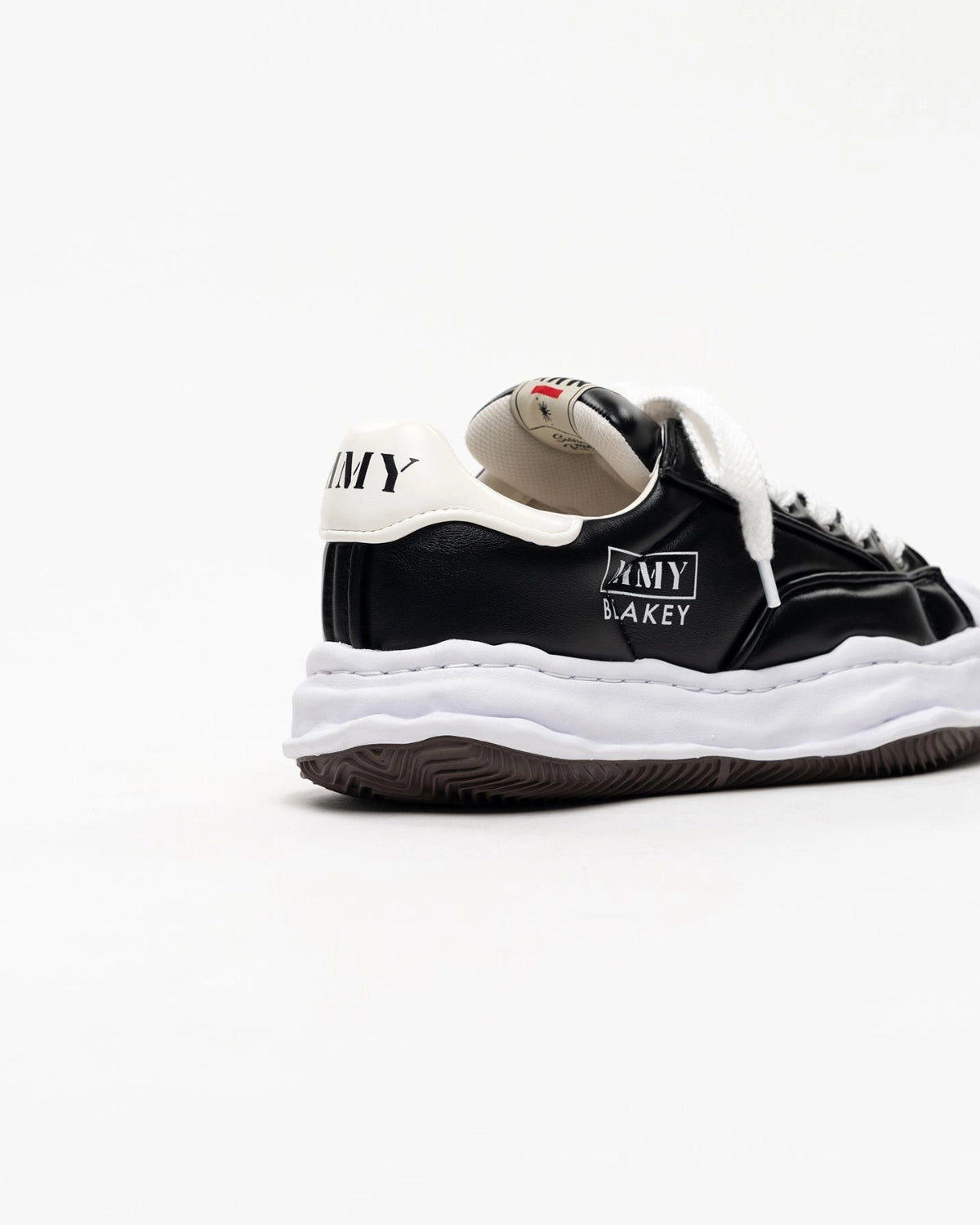 Maison MIHARA YASUHIRO / "BLAKEY" OG Sole Padded PU Low-top Sneakers (A17FW732)