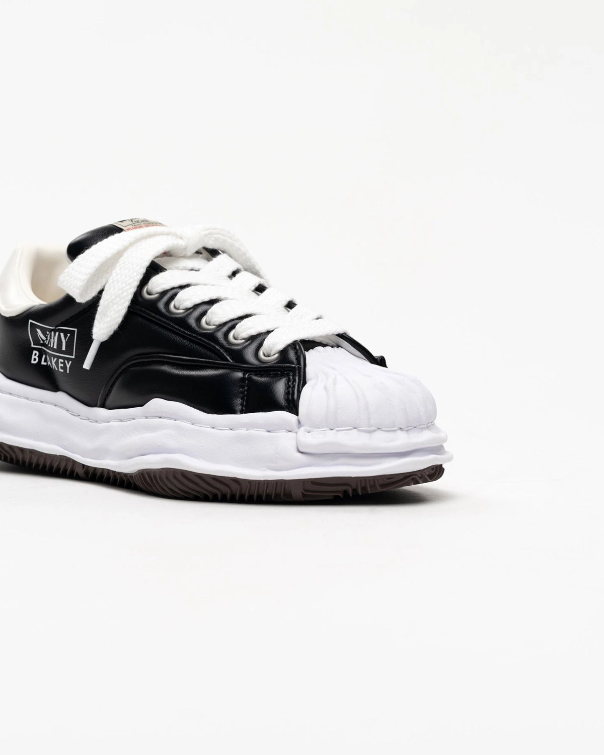 Maison MIHARA YASUHIRO / "BLAKEY" OG Sole Padded PU Low-top Sneakers (A17FW732)