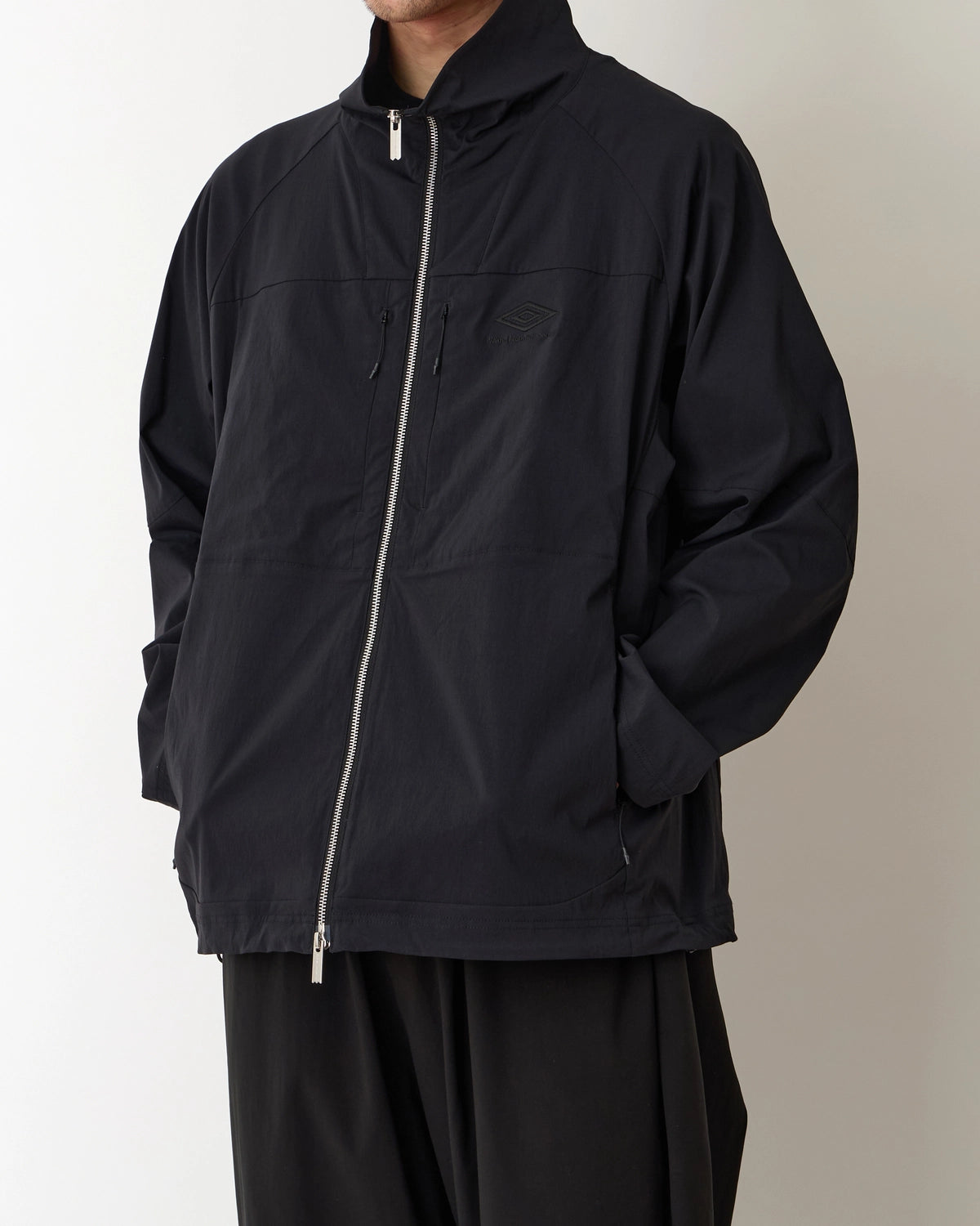 White Mountaineering  / WM × UMBRO STRETCH BLOUSON (WM2571203)