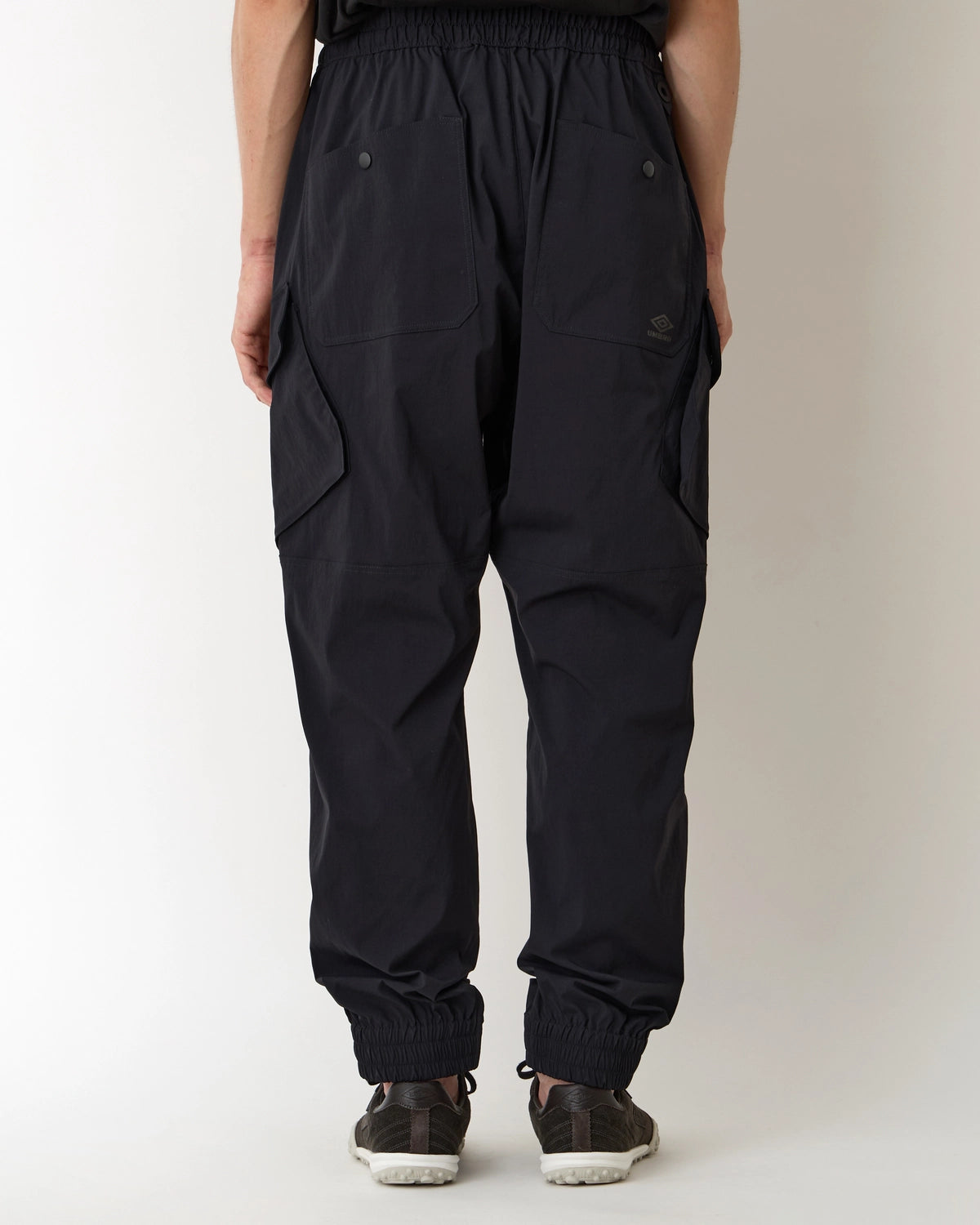 White Mountaineering  / WM×UMBRO EASY CARGO PANTS (WM2571418)