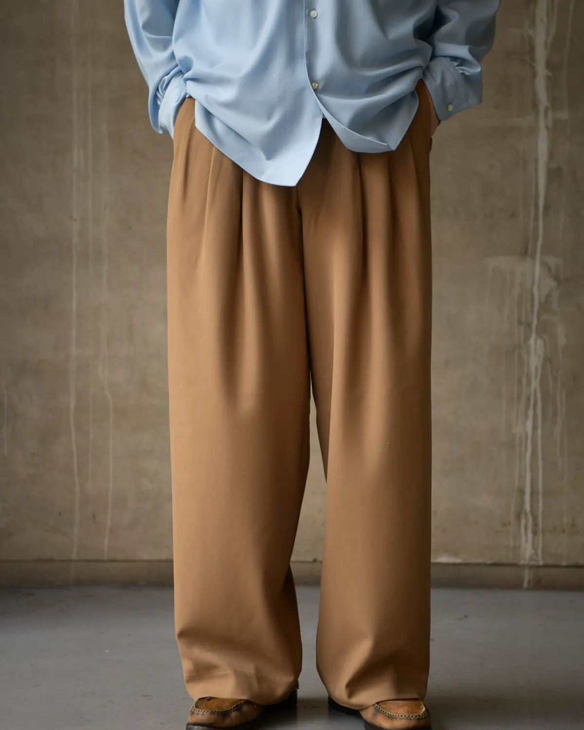 MARKAWARE / Survival Cloth® Tropical Triple Pleated Wide Trousers (A26A03PT02C)