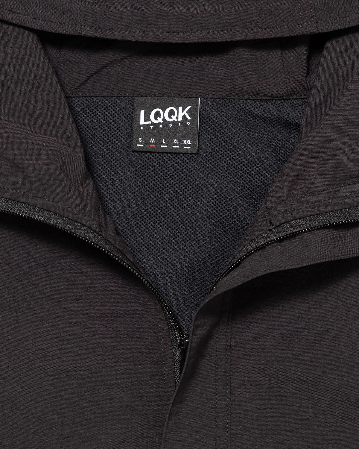 LQQK STUDIO / FUSION SHORT SLEEVE WINDBREAKER (LQS26WB06)