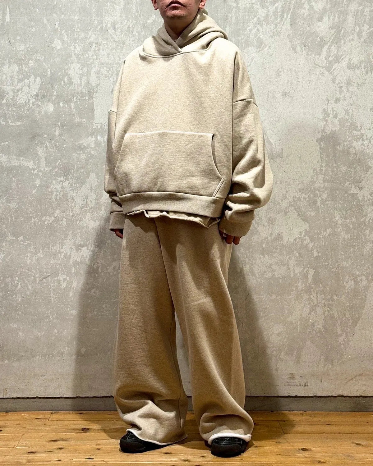 entire studios / HEAVY HOOD (ES2126)