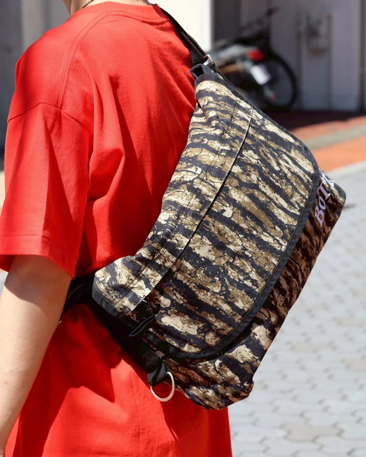 BoTT / Washed Shoulder Bag