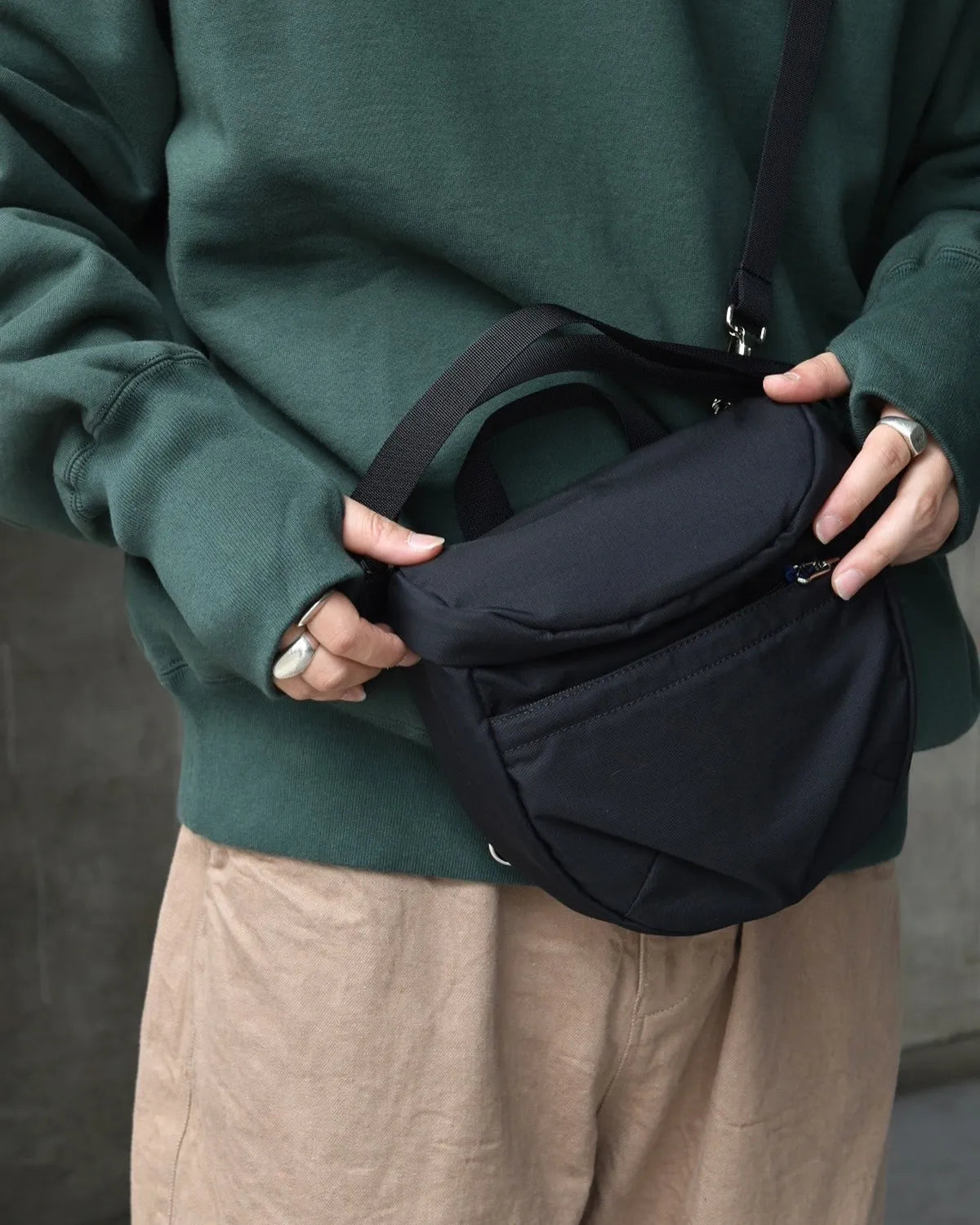 Unlikely / Unkilely ”Equipment” Camera Bag (U25F-61-0004)