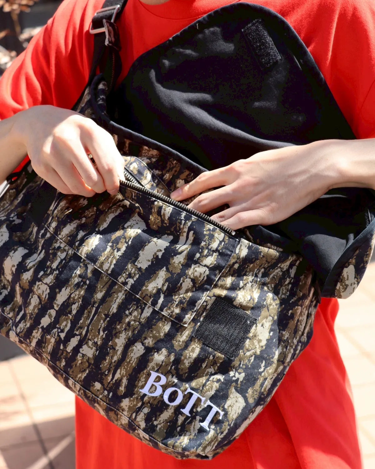 BoTT / Washed Shoulder Bag