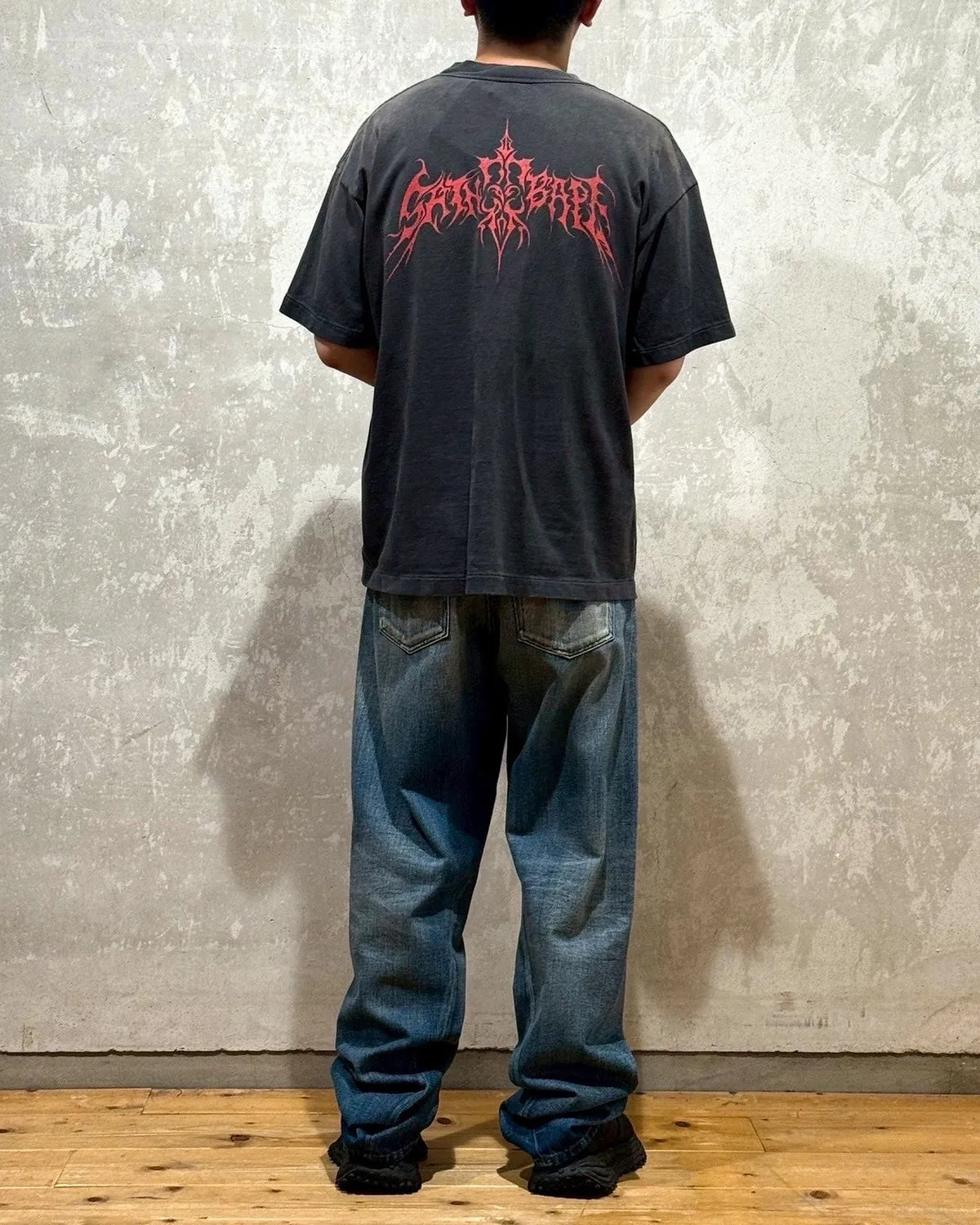 ©︎SAINT Mxxxxxx × A BATHING APE® / BEPA_SS TEE_SAINT BAPE (SM-HR1-0000-C37)