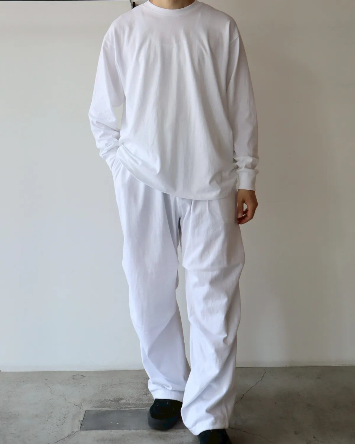 COMOLI / コットンジャージ ニータックパンツ (C03-05006)