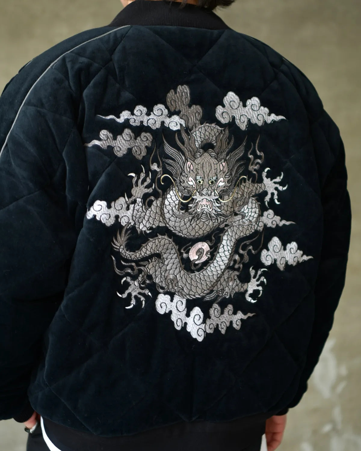 DELUXE / DELUXE × TIGHTBOOTH VELOUR SOUVENIR JKT (26SD5344)