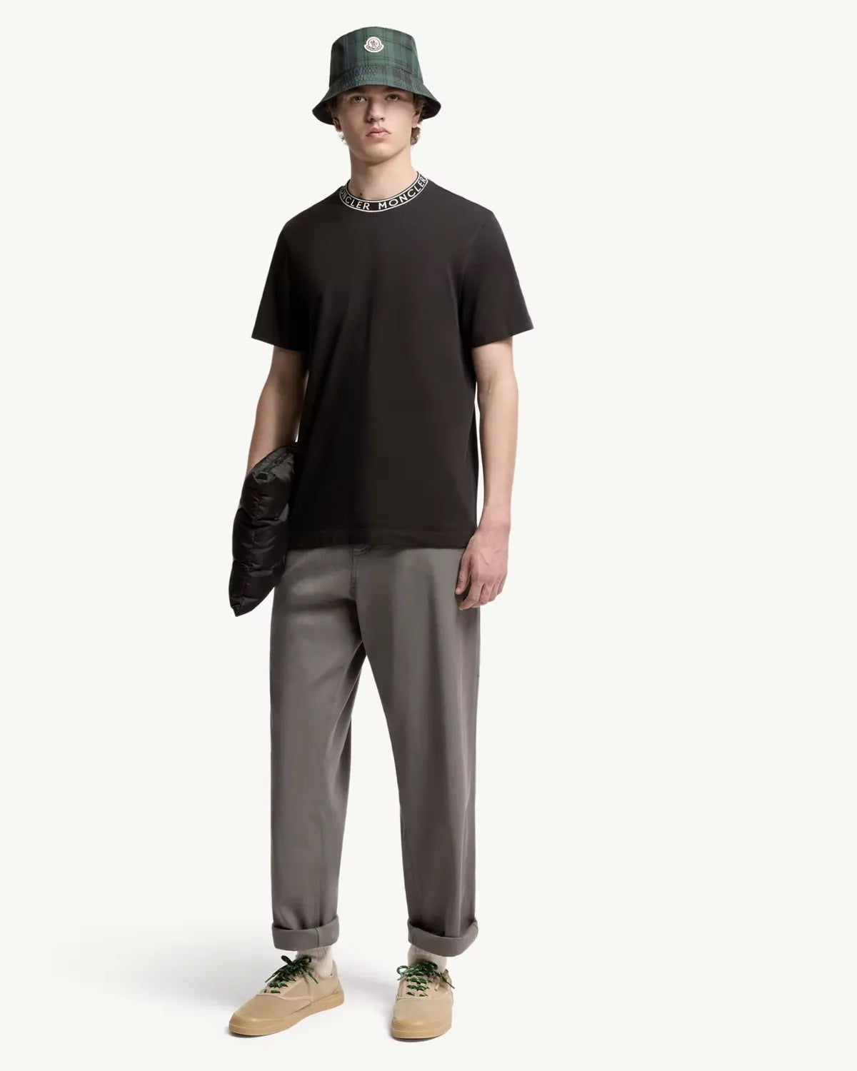 MONCLER / SS T-SHIRT (L10918C000318390T)