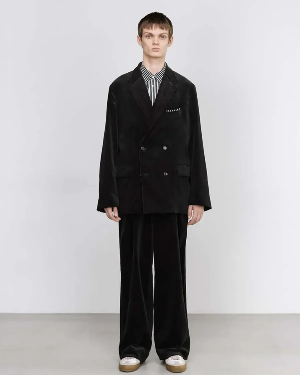 Graphpaper / Suvin Corduroy Wide Straight Trousers (GU253-40366)