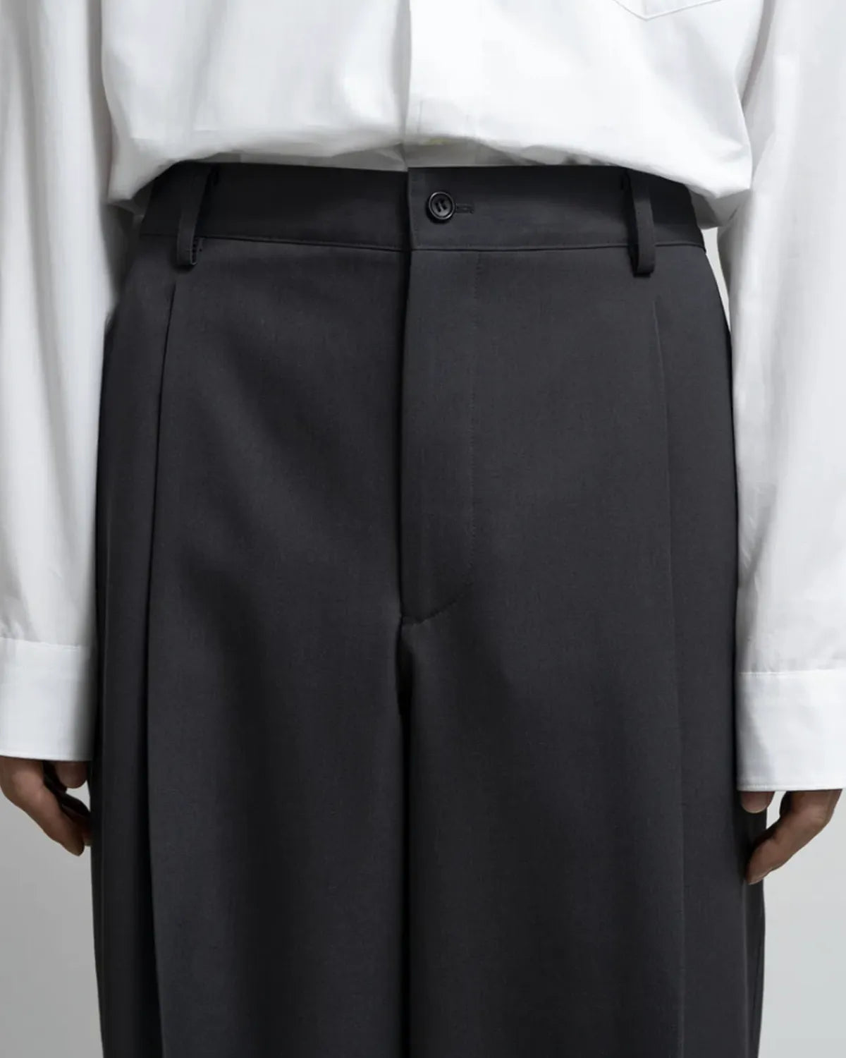 Graphpaper / Scale Off Wool Wide Slacks (GM254-40041B)