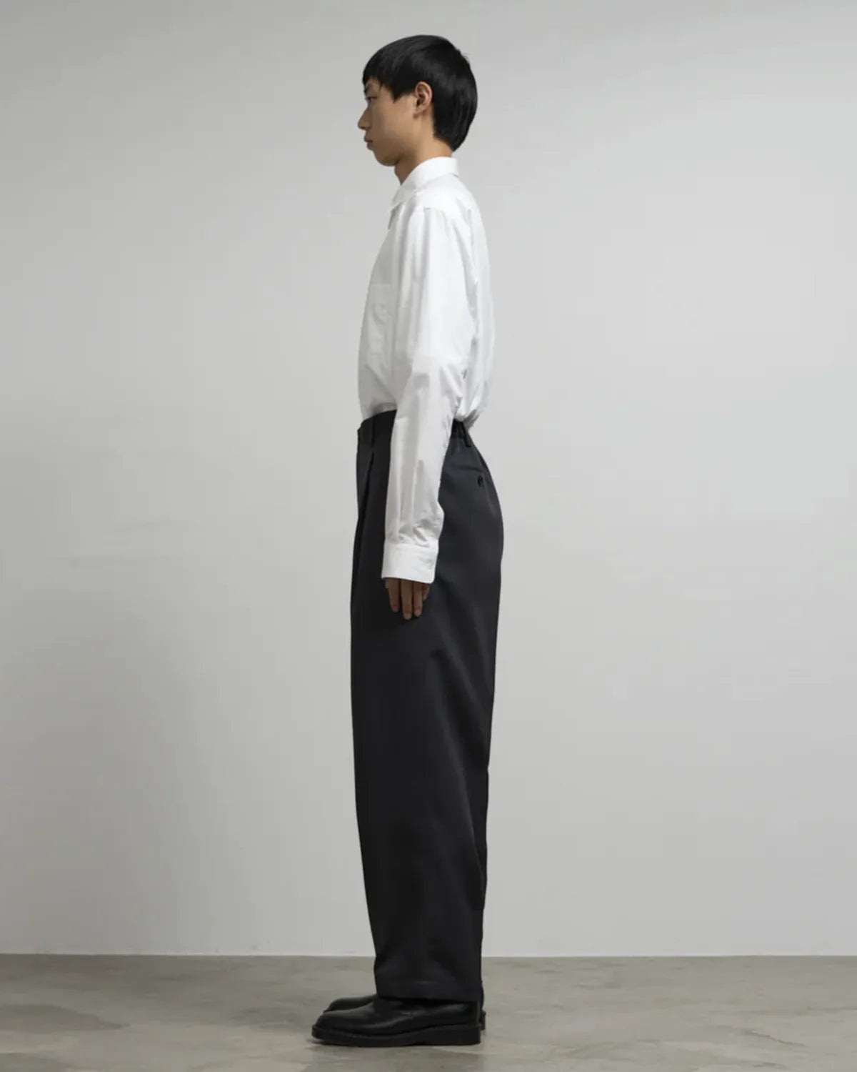 Graphpaper / Scale Off Wool Wide Tapered Slacks (GM261-40177B)
