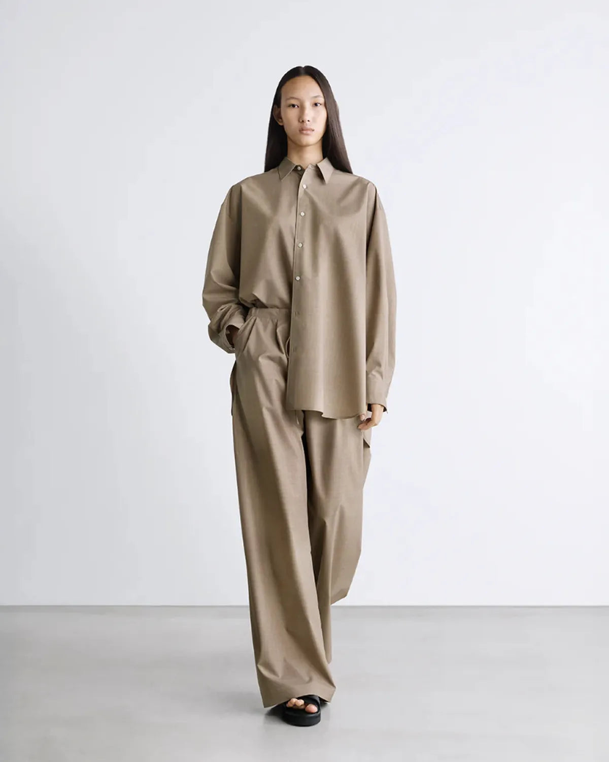 Graphpaper / Fine Wool Heather Drawstring Wide Pants (GL261-40326)