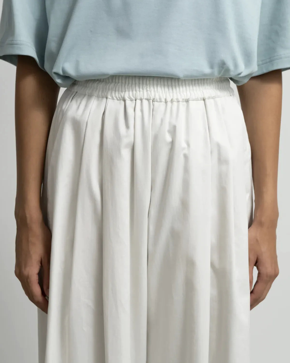 Graphpaper / Silicon Poplin Two Tuck Easy Wide Pants (GL261-40187)