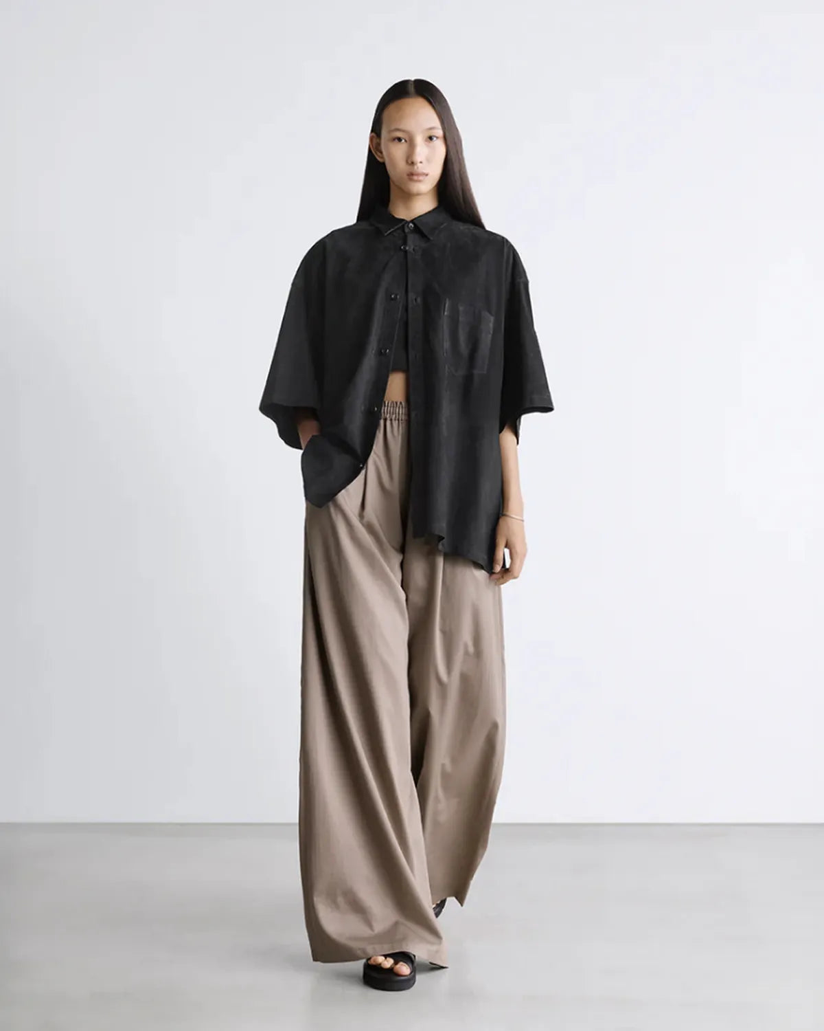 Graphpaper / Silicon Poplin Two Tuck Easy Wide Pants (GL261-40187)