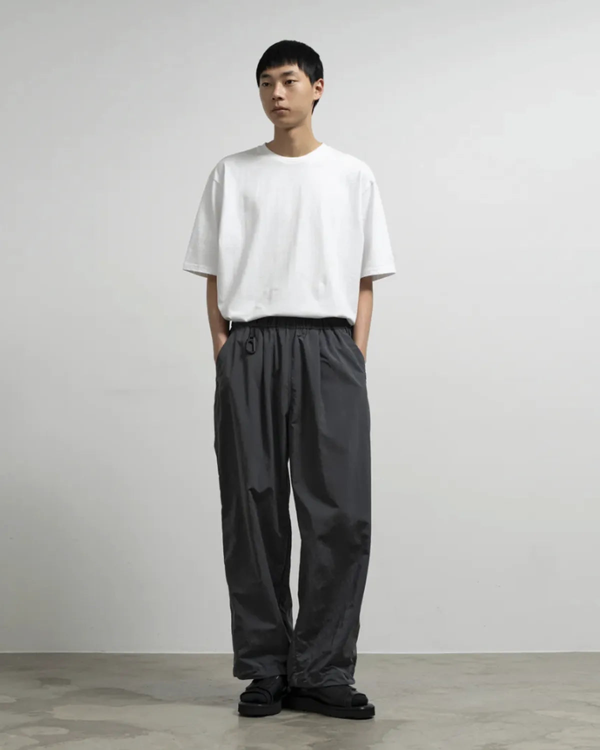 Graphpaper × NORMAL EXPERT / NORMAL EXPERT for Graphpaper 300 PANTS (NEXM261-40001)