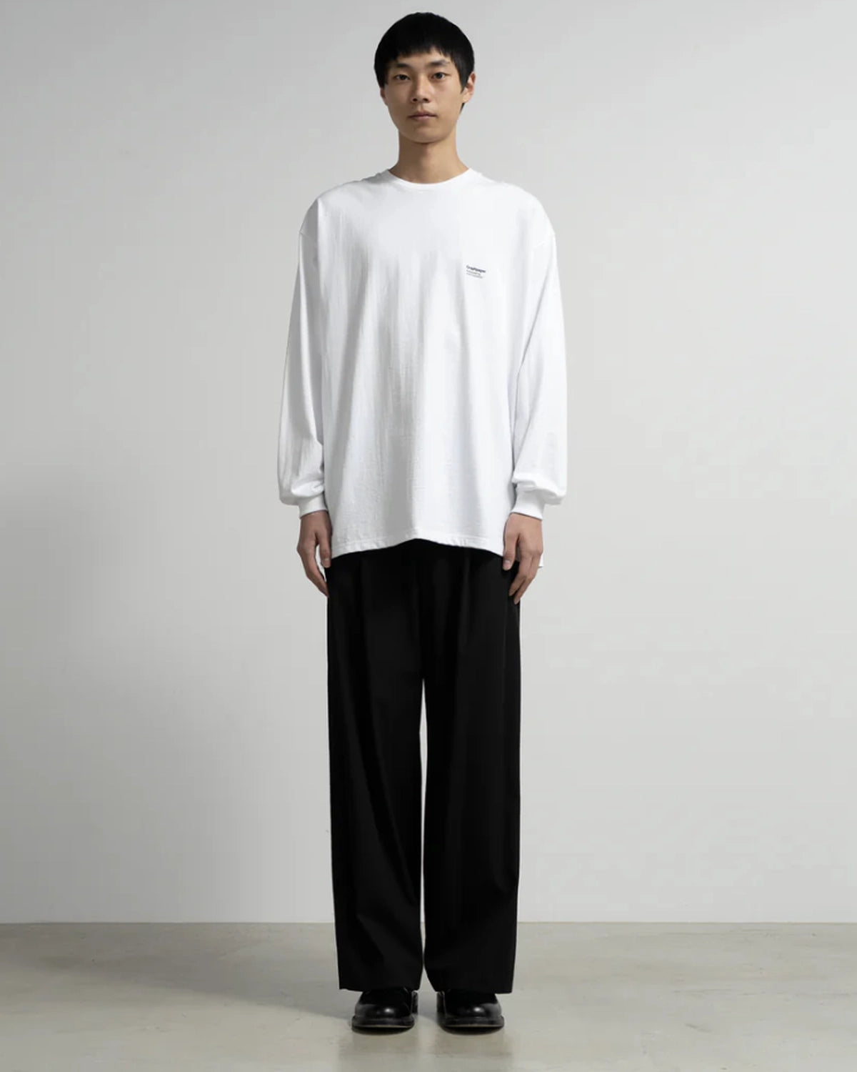 Graphpaper × JUDD Foundation / Donald Judd w/ GP L/S Crew Neck Tee (GU261-70776)