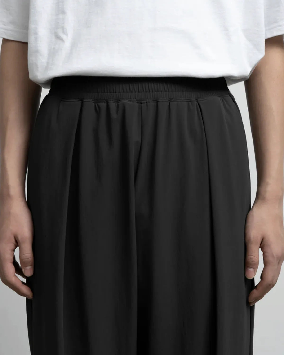 Graphpaper / PERTEX  EQUILIBRIUM Wide Easy Pants (GM261-40295)