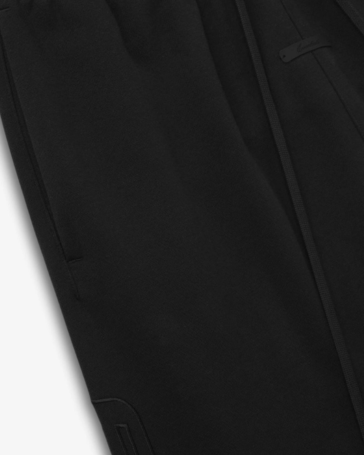 ESSENTIALS / ACTIVE TRACE RELAXED SWEATPANT (130SP268641F)