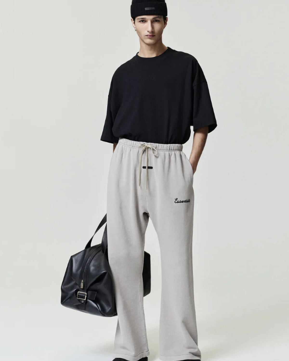 ESSENTIALS / TRAINING CLASSIC FIT FLARE SWEAT PANT (130SP268651F)