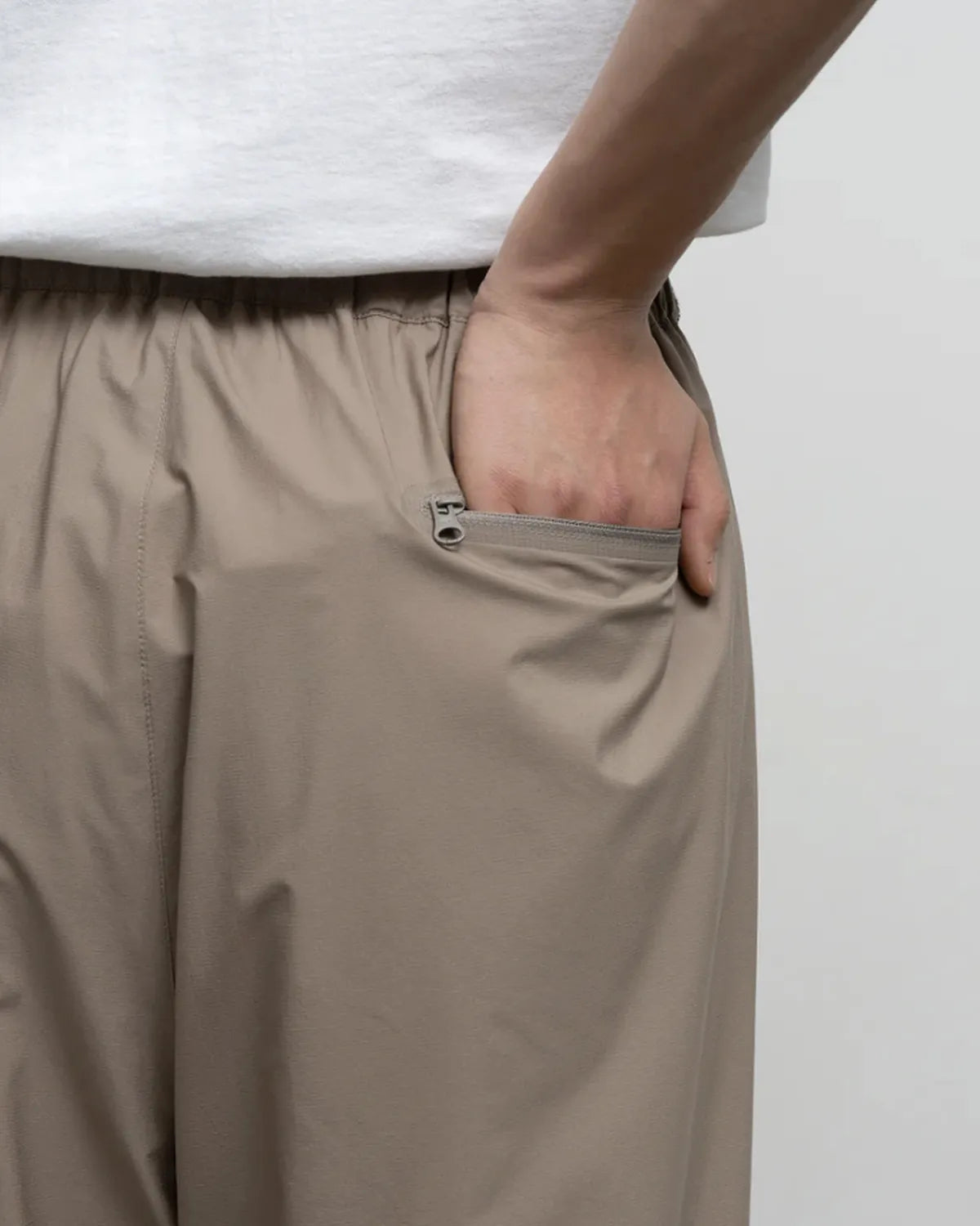 Graphpaper / PERTEX QUANTUM AIR Chef Track Pants (GM261-40300)