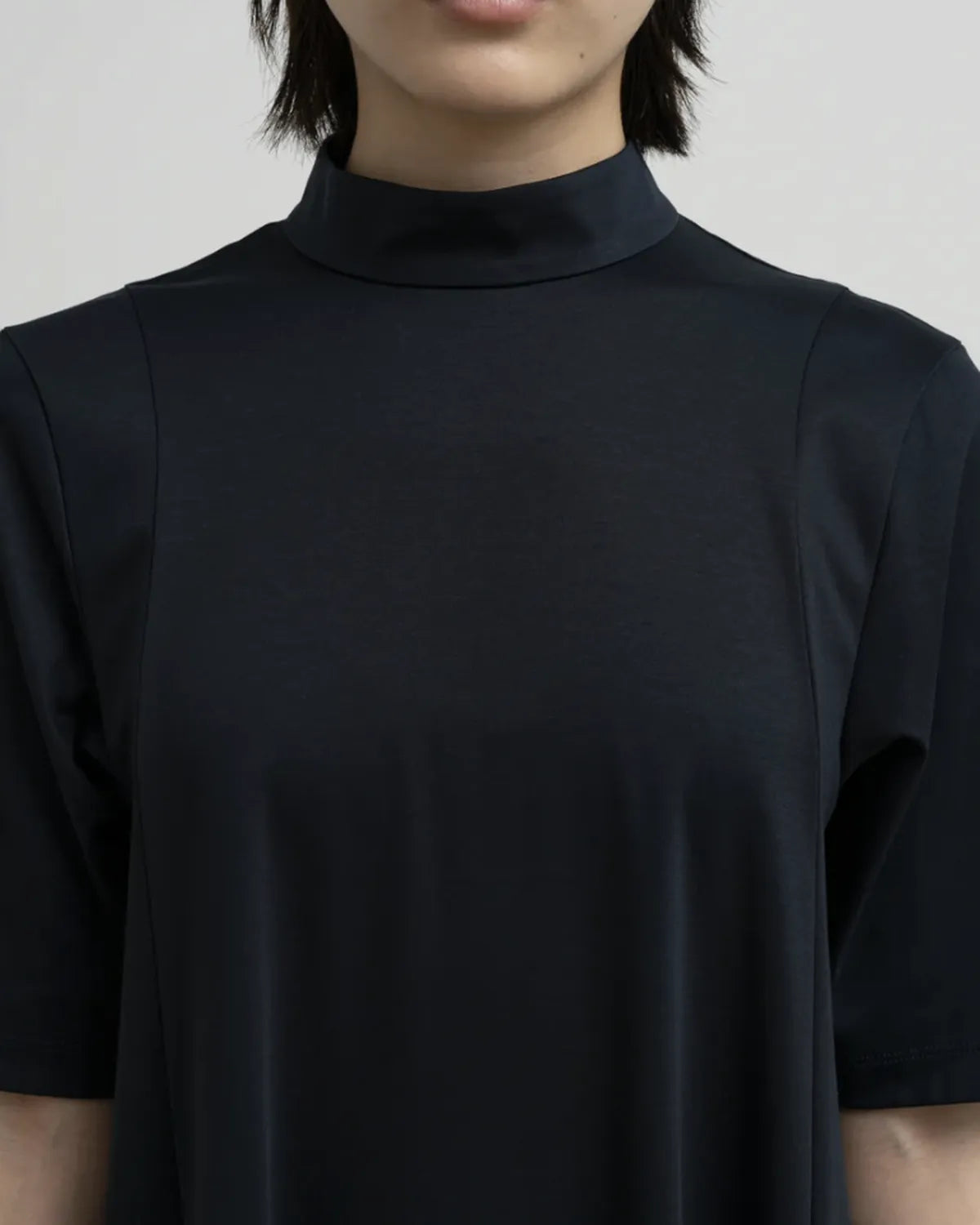 Graphpaper / Cool Smooth Mock Neck Panel Line Dress (GL262-70047)