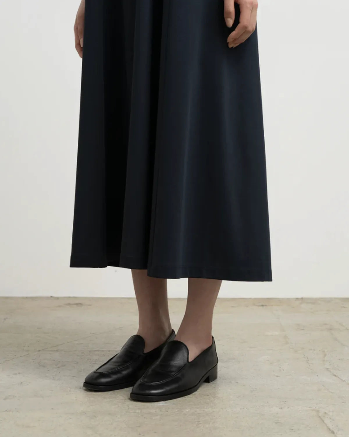 Graphpaper / Cool Smooth Mock Neck Panel Line Dress (GL262-70047)