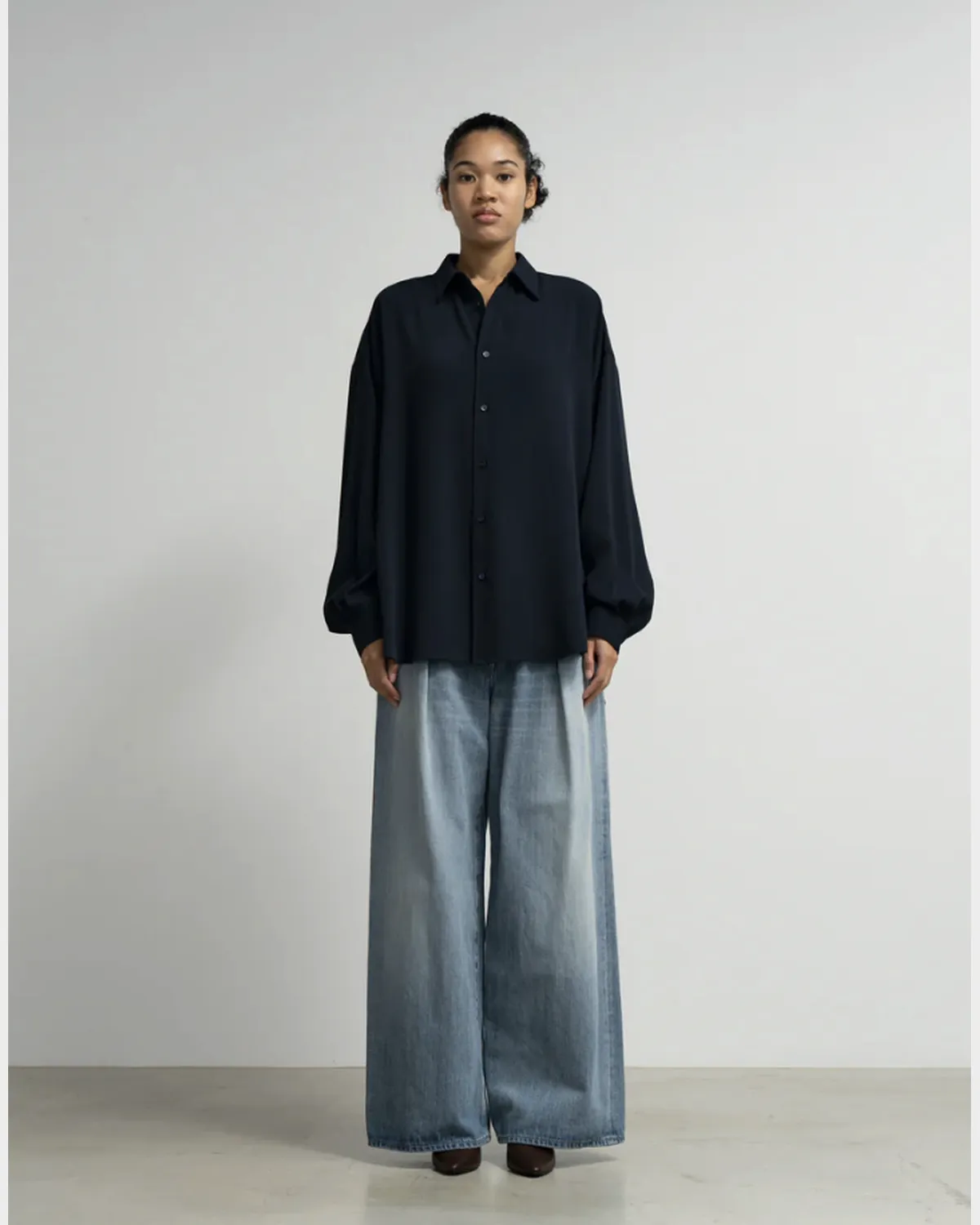 Graphpaper / Satin Oversized Regular Collar Shirt (GL263-50093B)