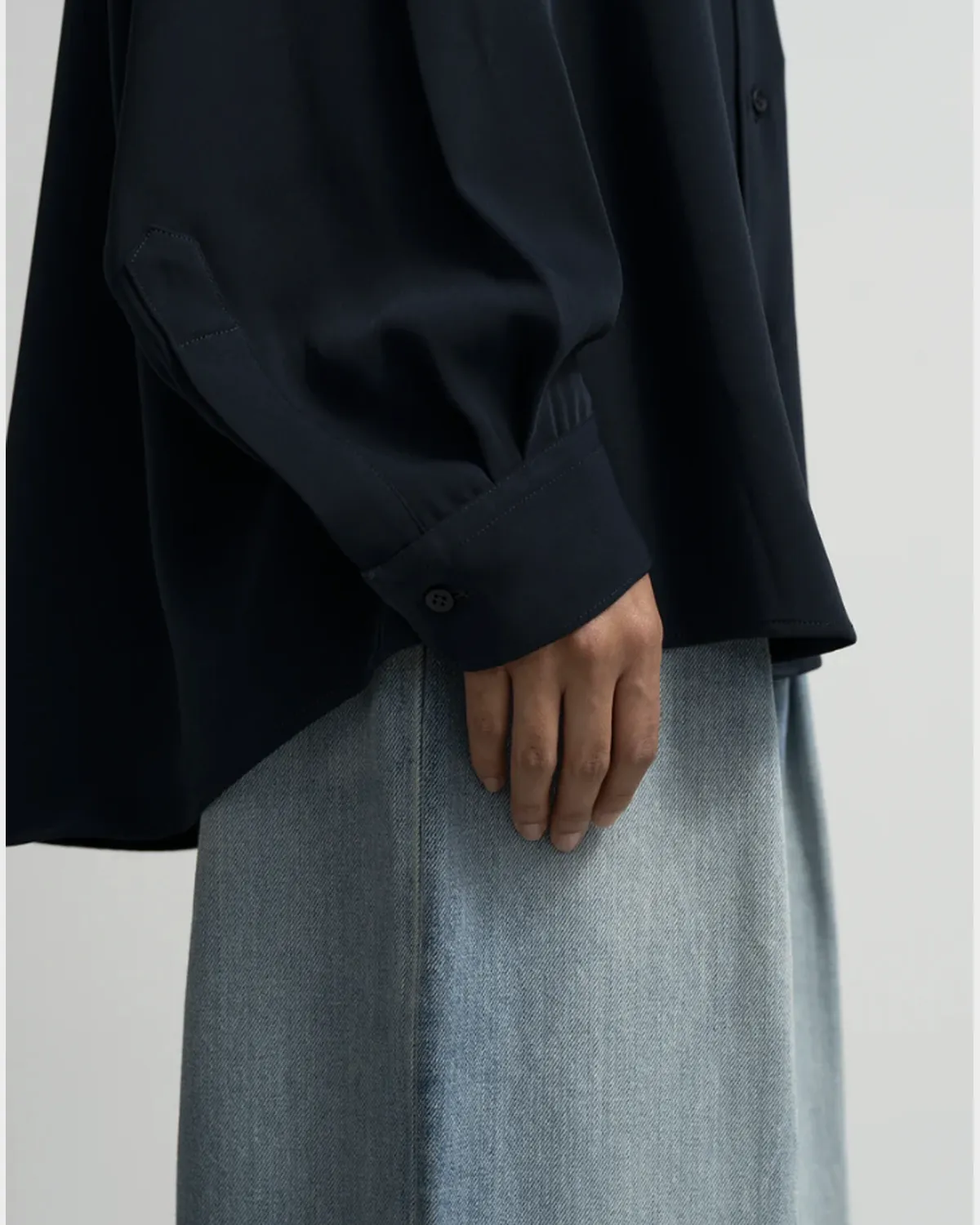 Graphpaper / Satin Oversized Regular Collar Shirt (GL263-50093B)