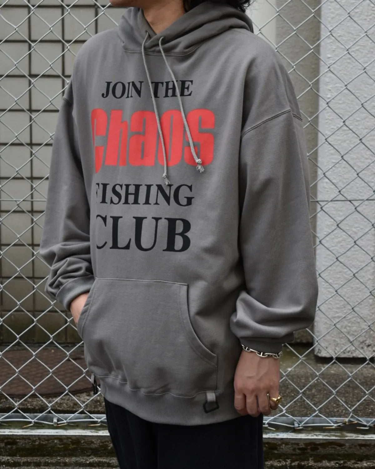 Chaos Fishing Club / Logo Pigment Hoodie (CFC-25AW-CUT02)