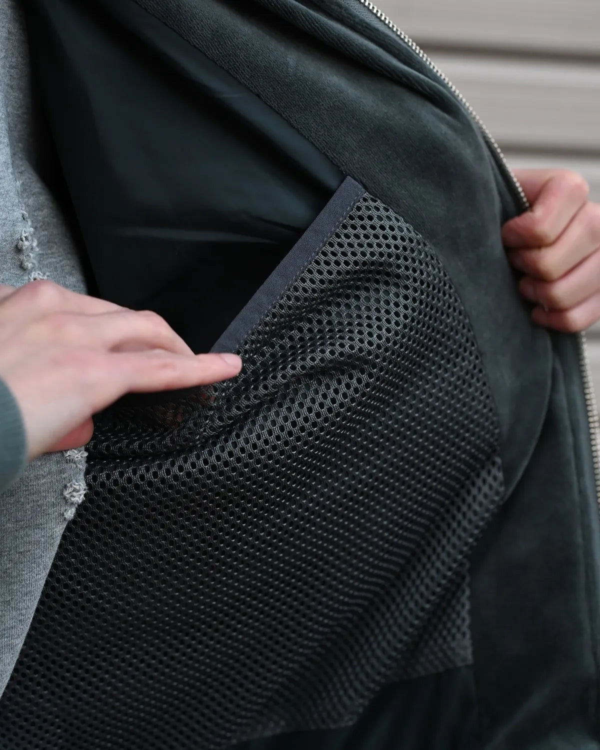 DELUXE / DELUXE × TIGHTBOOTH VELOUR SOUVENIR JKT (26SD5344)