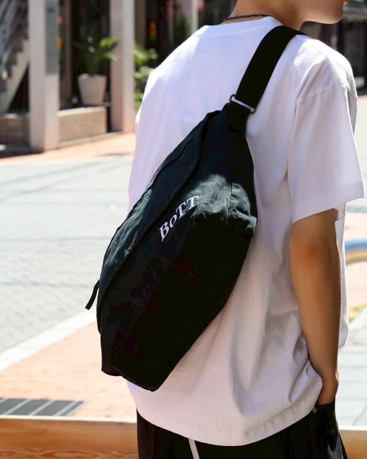 BoTT / Washed Shoulder Bag