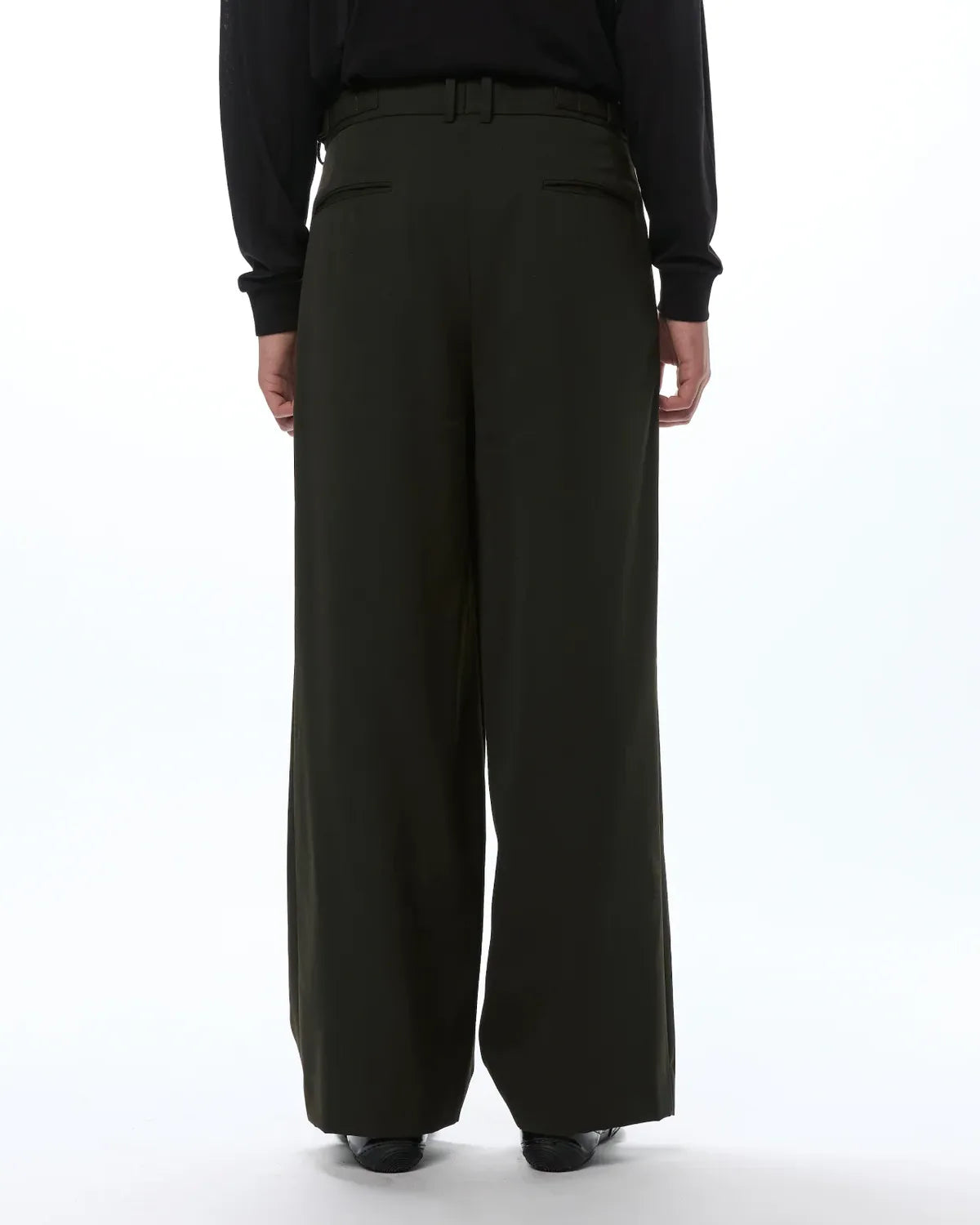 marka / Wool Gabardine Washer Tumbler / Double Pleated Wide Trousers (M26D07PT01C)