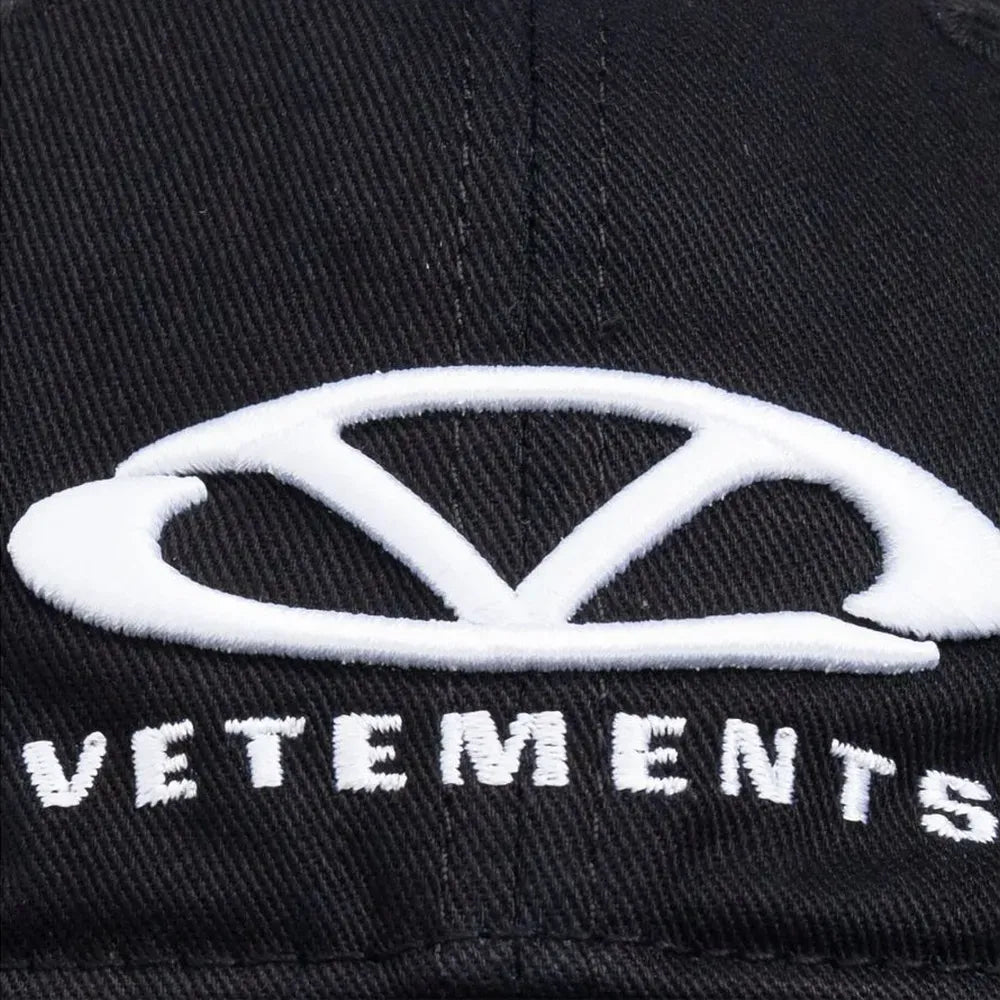 VETEMENTS / OVAL LOGO CAP (UA66CA100B1052)