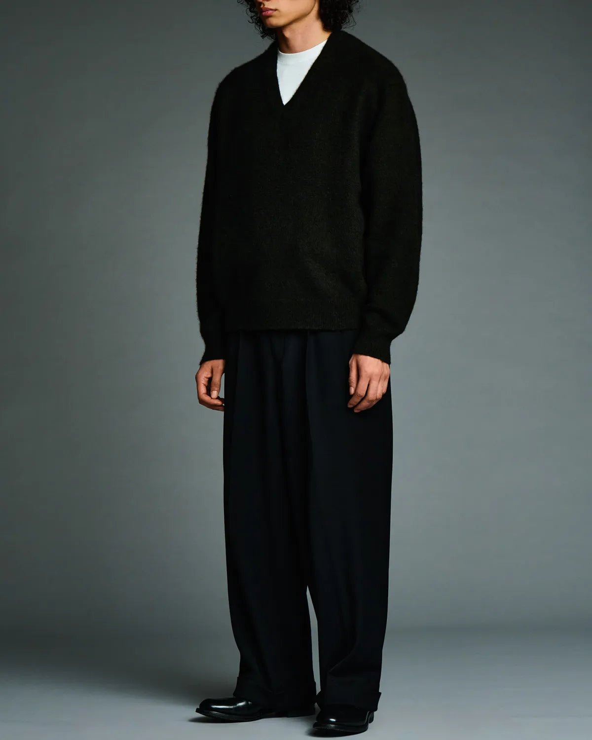 A.PRESSE / Brushed Cashmere Middle Gauge V Neck Sweater (26AAP-03-11)