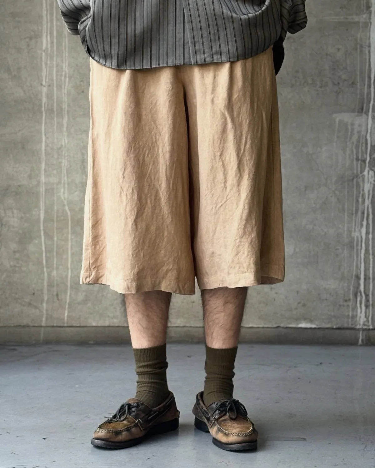 POLYPLOID / TUCK WIDE SHORTS B (B-3-008-068)