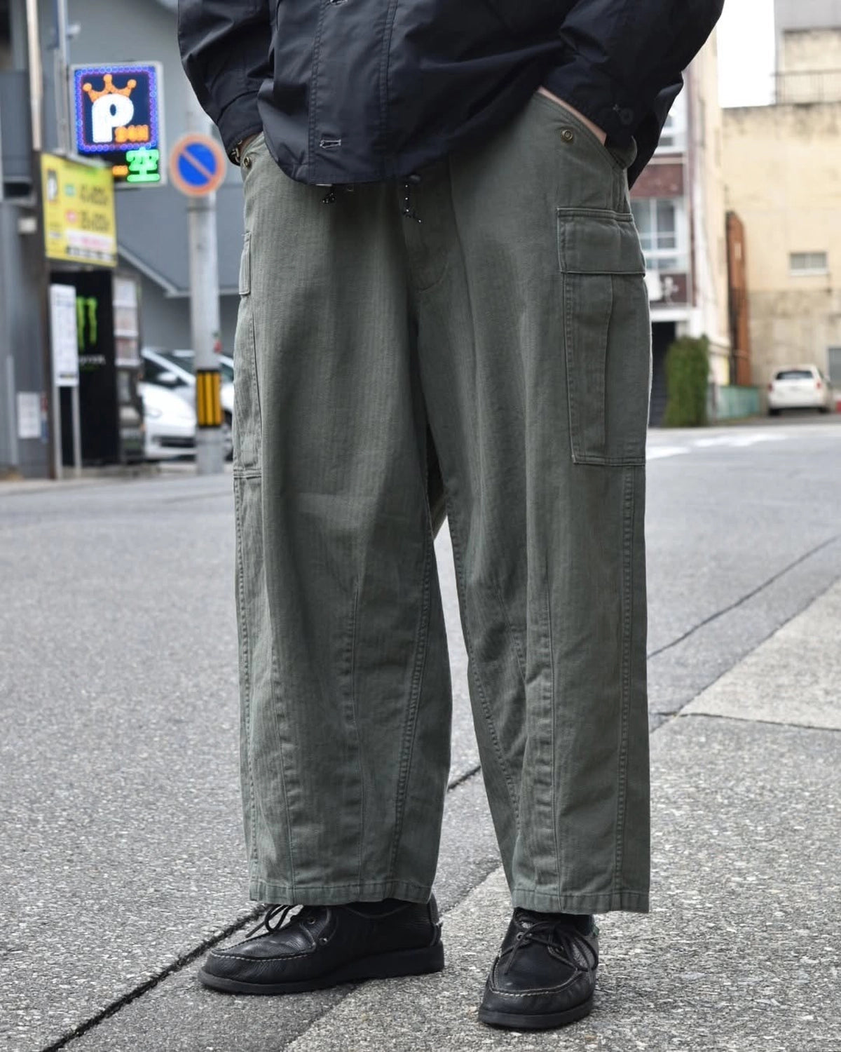 is-ness / NU MILITARY BALLOON PANTS (25SS_18_1007SSPT01)