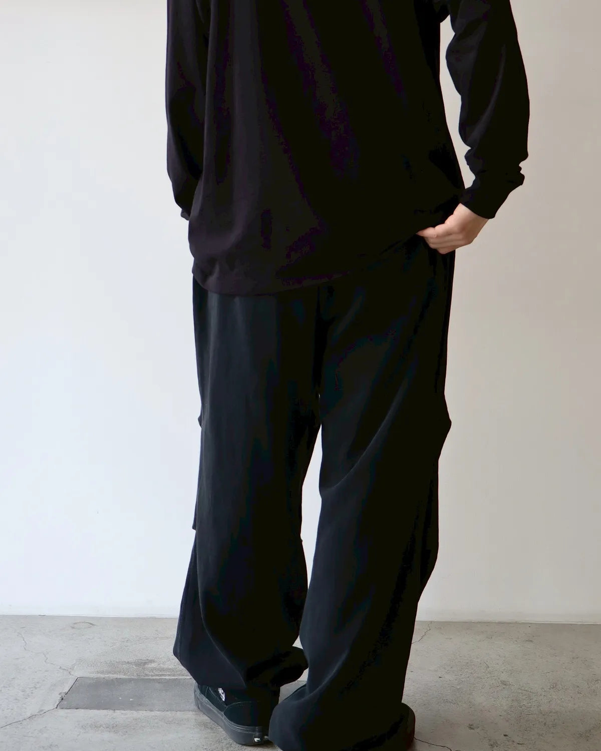 COMOLI / ウールニット テーパードパンツ (C03-06012)