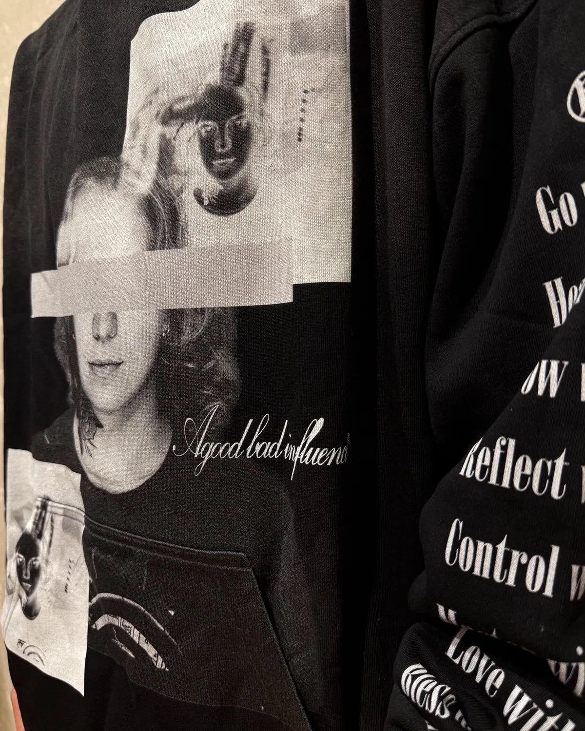 A Good Bad Influence / DON'T LOOK HOODIE (AGBI-25AW-HD06)