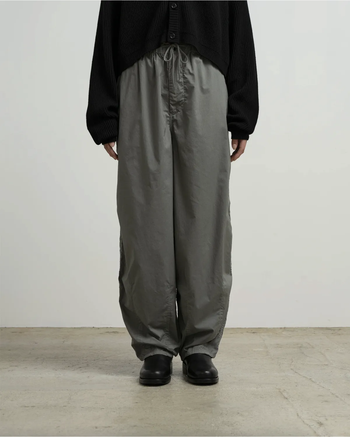 Graphpaper / Garment Dyed Typewriter Parachute Pants (GL263-40127C)